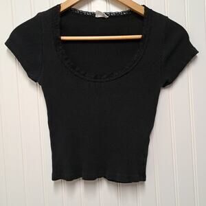 Cotton On Cropped Top Womens Small S Black Ribbed Knit Baby Tee Scoop Neck Lace